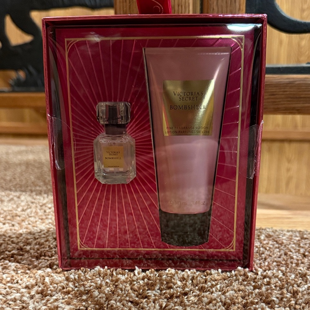 Victoria's Secret Bombshell Set in Pink and Gold